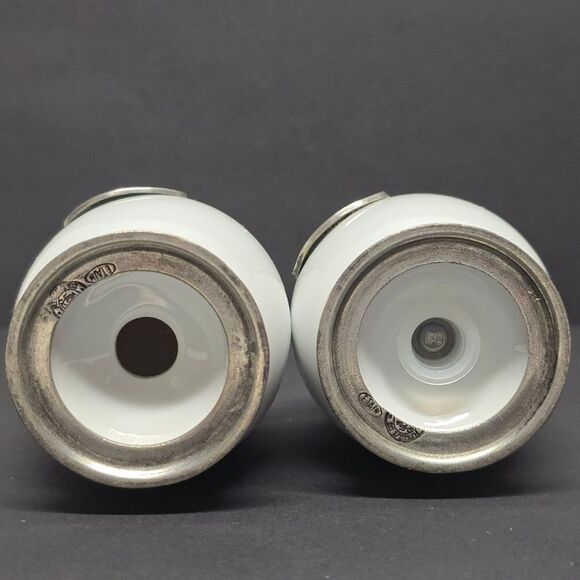 NOT FOR SALE Vintage Etain France Pewter And Porcelain Salt And Pepper Shakers - Picture 6 of 8